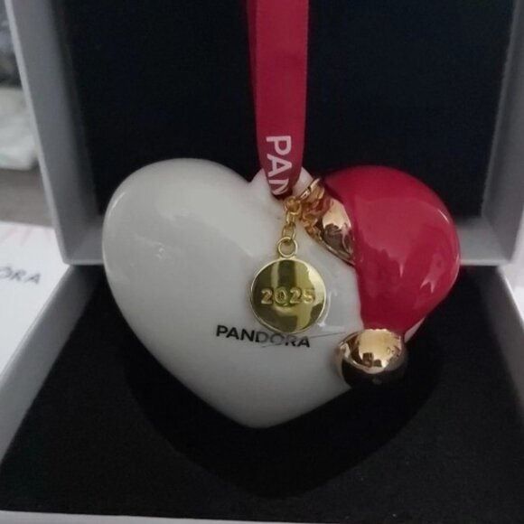 *UK Limited Edition*Pandora Santa Heart Red Hat Christmas Tree Ornament 2025 🎄 - Picture 10 of 16